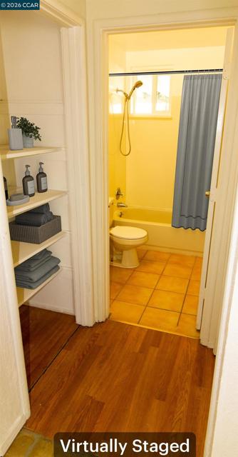 2929 Alta Mira Dr, Richmond CA: https://media.crmls.org/mediaz/3f4b44a2-69bd-49dd-aca6-834152d4cd2a.jpg