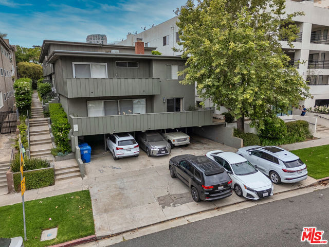 1357 1361 S Beverly Glen Boulevard, Los Angeles CA: https://media.crmls.org/mediaz/3f4bb1a5-5094-4830-8423-b70d957313c6.jpg