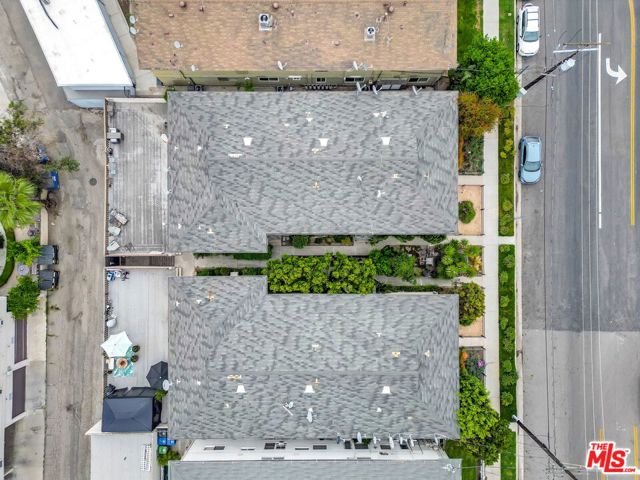 13453 Moorpark Street, Sherman Oaks CA: https://media.crmls.org/mediaz/3f4cd36a-513d-428b-8f35-668c30bbcb94.jpg