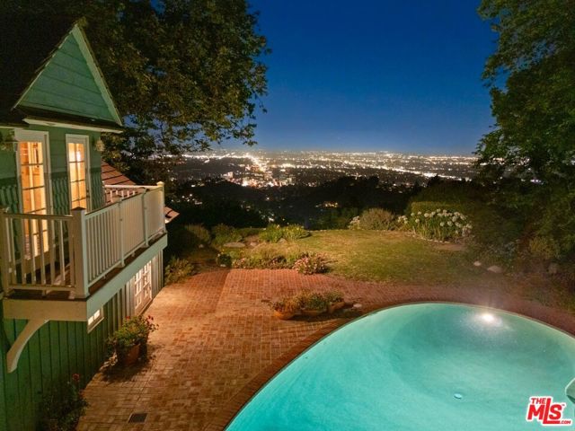 15401 Mulholland Drive, Los Angeles CA: https://media.crmls.org/mediaz/3f4d987c-187b-4dfb-8265-20aeb5fb027c.jpg