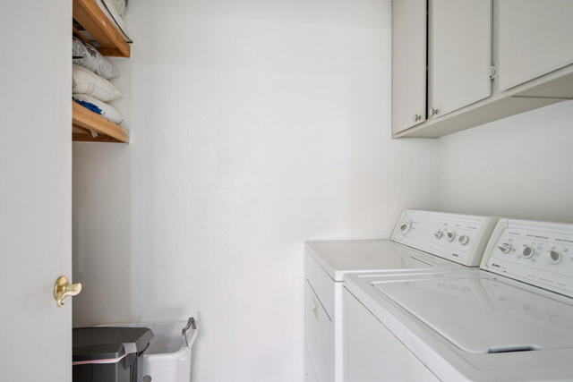 1479 E Francis Drive, Palm Springs CA: https://media.crmls.org/mediaz/3f4de21a-99ac-439f-b9a6-45308fbddf94.jpg