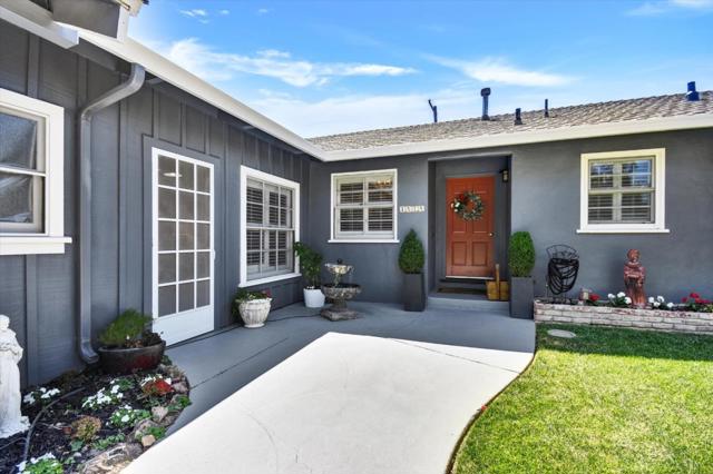 1525 Saint Francis Drive, San Jose CA: https://media.crmls.org/mediaz/3f4e434f-7251-41bb-9b8e-45845c673694.jpg