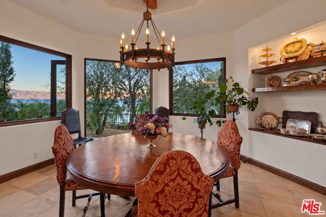 2489 Tuscany Heights Drive, Palm Springs, CA 92262