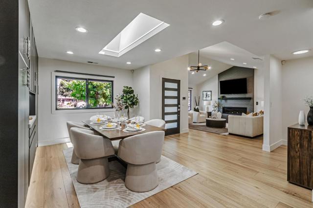 1588 Calle De Stuarda, San Jose CA: https://media.crmls.org/mediaz/3f4f5e0a-fdff-49e0-b3aa-17ce5b9daaa9.jpg