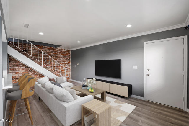 Detail Gallery Image 3 of 28 For 2612 Tiller Ave, Port Hueneme,  CA 93041 - 2 Beds | 1 Baths