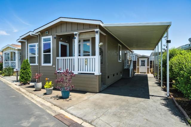 325 Sylvan Avenue, Mountain View CA: https://media.crmls.org/mediaz/3f4f906e-4238-4b67-83b3-e68db2c9cf7b.jpg