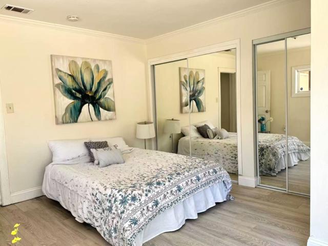 315 Garden Street, East Palo Alto CA: https://media.crmls.org/mediaz/3f50cafb-c4e7-4866-bf82-685a78af8e87.jpg