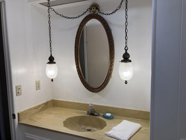 Detail Gallery Image 12 of 27 For 211 N Citrus Ave, Escondido,  CA 92027 - 2 Beds | 2 Baths