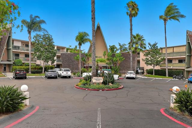 4444 W Point Loma Blvd, San Diego CA: https://media.crmls.org/mediaz/3f53bc9d-9ae1-4a55-88c8-10f307fa5338.jpg