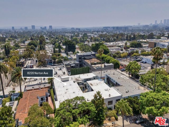 8220 Norton Avenue, West Hollywood CA: https://media.crmls.org/mediaz/3f54aaa6-a5d4-4a74-97a2-7c5a78778f0b.jpg