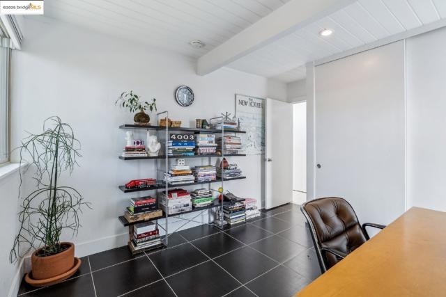 4003 Santa Fe CT, Concord CA: https://media.crmls.org/mediaz/3f54e05c-a328-4883-b0ea-418e9e0f0214.jpg