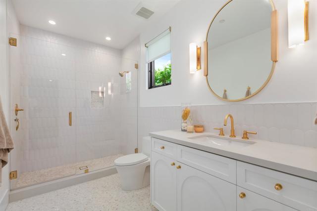 Detail Gallery Image 31 of 54 For 417 Warwick Ave, Cardiff By The Sea,  CA 92007 - 5 Beds | 5/1 Baths