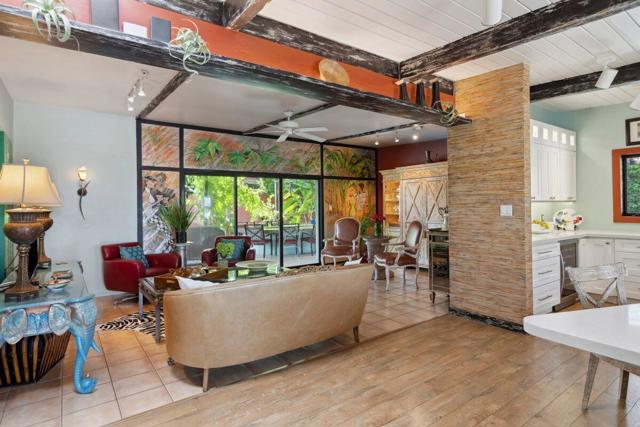 901 S Calle Tomas, Palm Springs CA: https://media.crmls.org/mediaz/3f55b278-9b3a-496a-8dd3-8033ce8ca27c.jpg