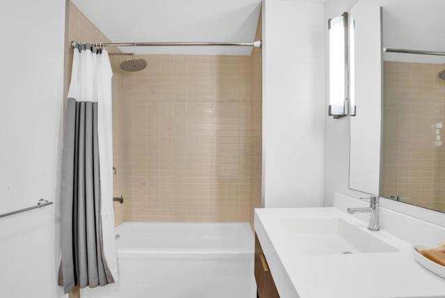 10 Innes Court, San Francisco CA: https://media.crmls.org/mediaz/3f5696d4-c99d-4498-86bb-ecfbedd25eb9.jpg