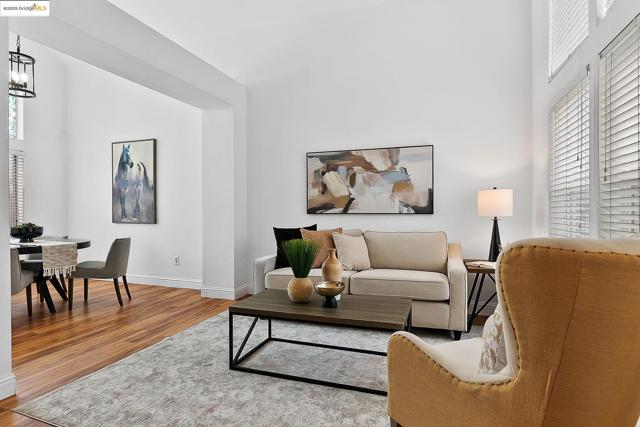20 Goldmeadow Ct, Brentwood CA: https://media.crmls.org/mediaz/3f56b365-23d7-4e1b-985c-b9386b857582.jpg