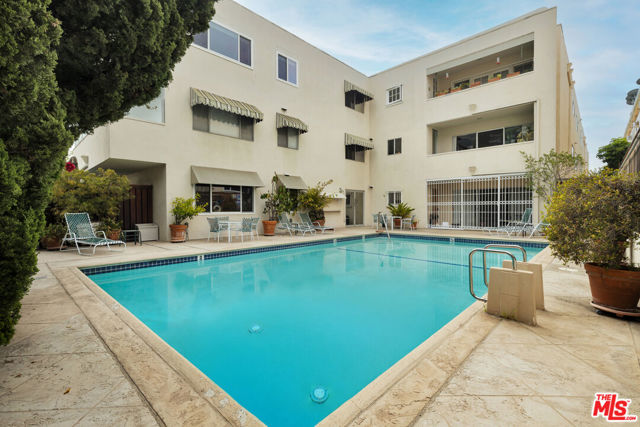 7949 Selma Avenue, West Hollywood CA: https://media.crmls.org/mediaz/3f56d184-6917-4b3a-b1df-a427a5d262c8.jpg