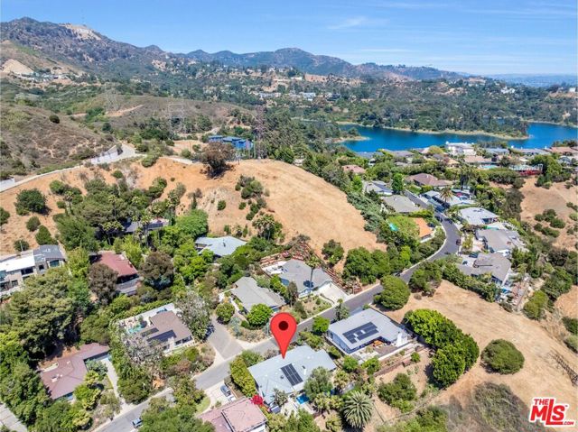 6570 Lakeridge Road, Los Angeles CA: https://media.crmls.org/mediaz/3f57caac-f6af-4318-b1ce-28a81d9664af.jpg