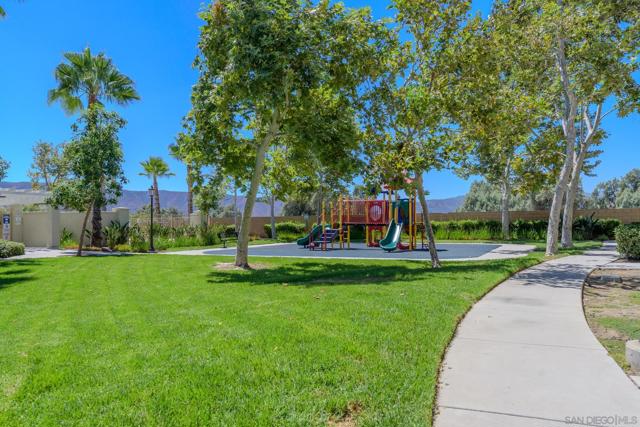 1800 Lakeshore Drive, Lake Elsinore, California 92530, 3 Bedrooms Bedrooms, ,2 BathroomsBathrooms,Condominium,For Sale,Lakeshore Drive,240018965SD