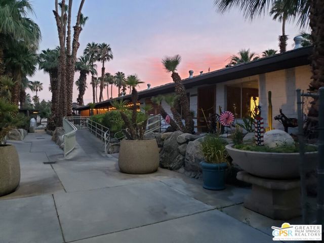 70875 Dillon Road, Desert Hot Springs CA: https://media.crmls.org/mediaz/3f58da58-aad1-44b1-a46b-4b0eb070cdb2.jpg