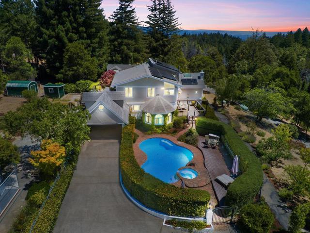 7919 Empire Grade, Santa Cruz CA: https://media.crmls.org/mediaz/3f59d1bb-1193-4796-882d-eab018ccd345.jpg