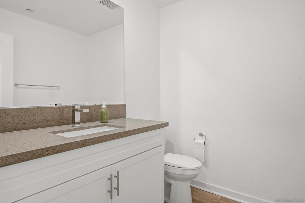 13068 Olympus - photo 17