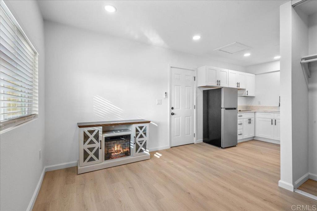 2151 54th St - photo 6