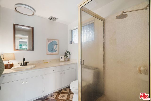 4748 Round Top Drive, Los Angeles CA: https://media.crmls.org/mediaz/3f5bfa22-ca17-4ed6-9bf8-1a61a72ee401.jpg