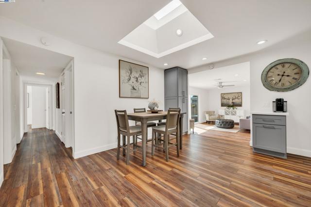 38243 Manzanita St, Newark CA: https://media.crmls.org/mediaz/3f5c9a76-1a24-4886-9ed6-8e4471193a9f.jpg