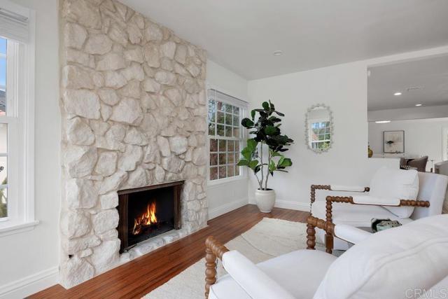 Detail Gallery Image 4 of 36 For 1583 Avenida De Los Lirios, Encinitas,  CA 92024 - 4 Beds | 3 Baths