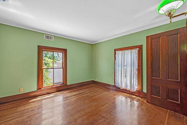 2211 College Avenue, Livermore CA: https://media.crmls.org/mediaz/3f5dba91-88d7-4666-8515-d8c290f07511.jpg