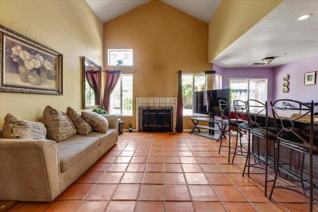 1913 Declaration Street, Salinas CA: https://media.crmls.org/mediaz/3f5e1b23-a987-4201-982f-901cd91de363.jpg