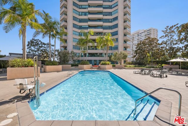 10490 Wilshire Boulevard, Los Angeles CA: https://media.crmls.org/mediaz/3f5e49fc-836e-4c8f-bb23-aa755abd4f94.jpg