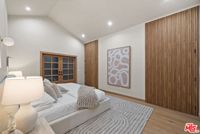 14742 Weddington Street, Sherman Oaks CA: https://media.crmls.org/mediaz/3f5e831c-86d2-47ac-9bd0-f75ff1f4a501.jpg