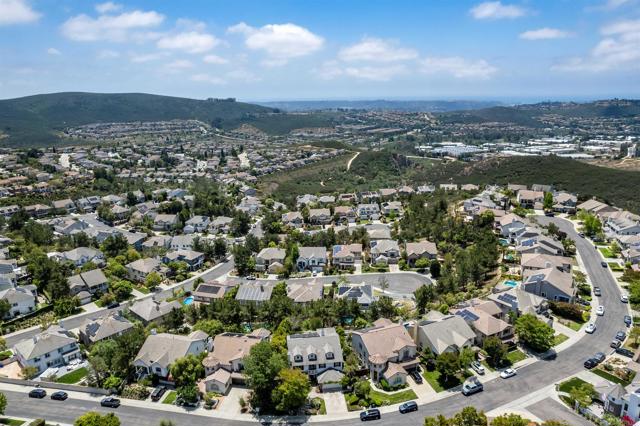 1569 Glencrest Drive, San Marcos CA: https://media.crmls.org/mediaz/3f5e8bce-e63b-4981-bae8-501712001326.jpg