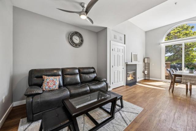 401 S Norfolk Street, San Mateo CA: https://media.crmls.org/mediaz/3f5ea649-f9f8-472f-9221-07fd9ce03647.jpg