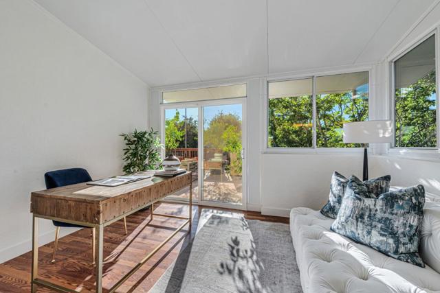3704 Fair Oaks Avenue, Menlo Park CA: https://media.crmls.org/mediaz/3f5eb793-15a9-4883-9465-d3448e6c3b74.jpg