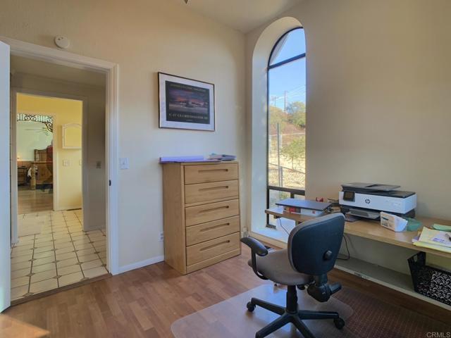Image 14 of 30 For 10252 Oak Grove Dr