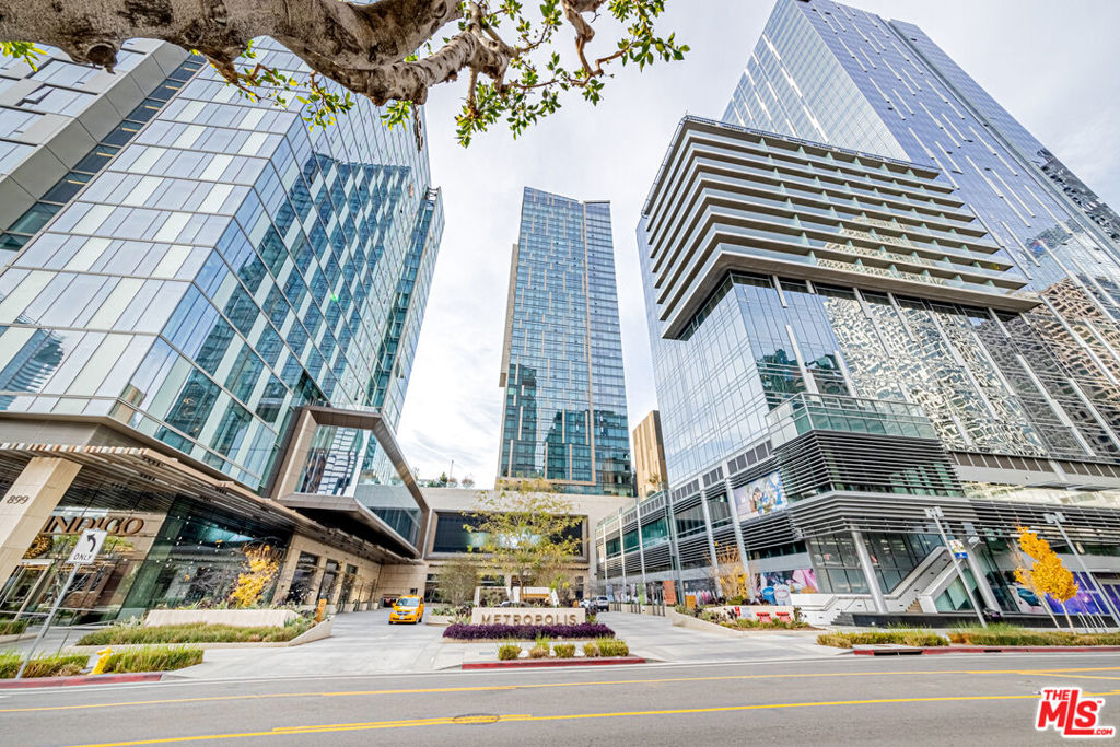 889 Francisco Street 3502, Los Angeles, CA 90017