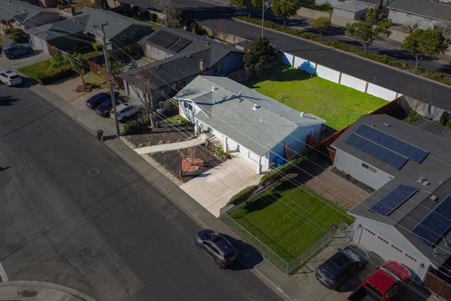 Image 18 of 23 For 524 Baron Drive