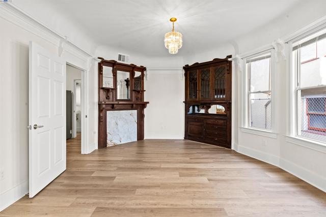 1206 E 23rd St, Oakland CA: https://media.crmls.org/mediaz/3f61c30f-4ca6-4aca-ac3e-6a8ef6900bad.jpg