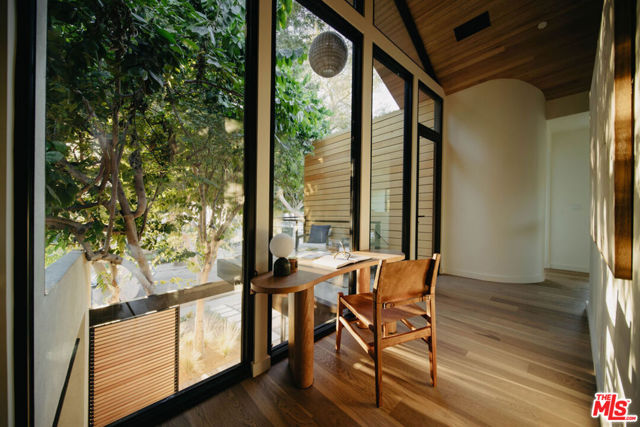 3440 Cattaraugus Avenue, Culver City CA: https://media.crmls.org/mediaz/3f61dc91-dd29-4796-bd5a-36a8068944fb.jpg