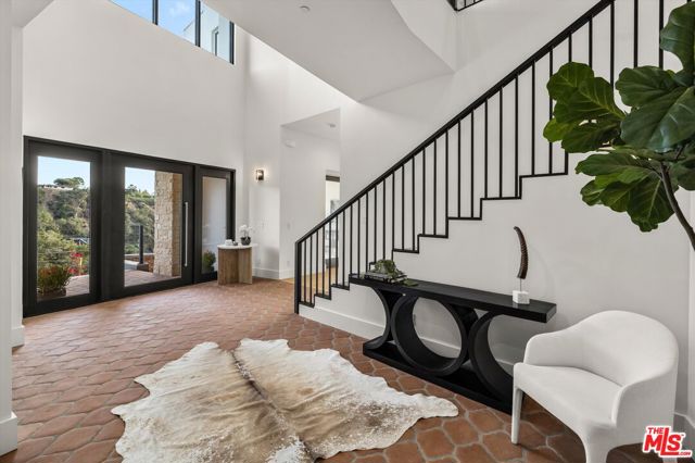2082 Las Canoas Road, Santa Barbara CA: https://media.crmls.org/mediaz/3f6340b6-39dc-4565-a10e-ff107c1c3c2e.jpg