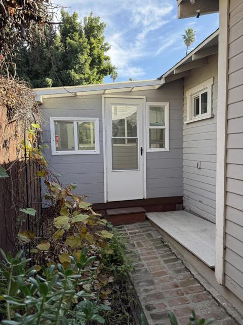 4151 Homewood Court, Riverside CA: https://media.crmls.org/mediaz/3f63abbe-801e-4acc-be29-46e13f54fc4f.jpg