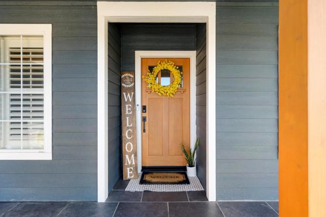 2399 Paradise Drive, Hollister CA: https://media.crmls.org/mediaz/3f65a168-f2a3-40a8-b9aa-dcafa4b75630.jpg