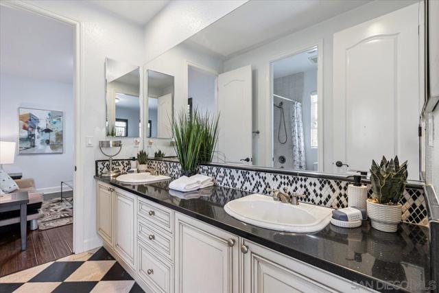 6839 Helenite Pl, Carlsbad CA: https://media.crmls.org/mediaz/3f663b30-2384-4dd6-a666-5c838b4e55a3.jpg