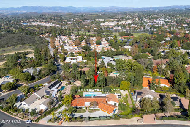87 Pinecrest Road, Westlake Village CA: https://media.crmls.org/mediaz/3f6756a5-b803-4ba5-8856-e0f147810249.jpg