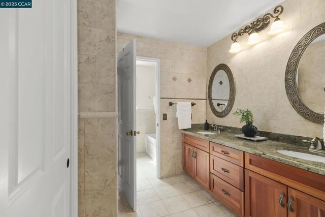 1020 Molad Ct, Concord CA: https://media.crmls.org/mediaz/3f681841-e2af-4d12-85a8-8c57d6ad32f4.jpg