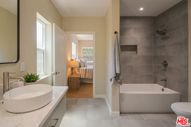 1826 W 78th Street, Los Angeles CA: https://media.crmls.org/mediaz/3f68841d-3420-4f6b-befd-4cba43f456da.jpg