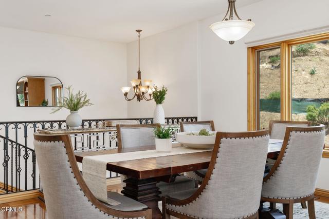 300 N Kalorama Street, Ventura CA: https://media.crmls.org/mediaz/3f68b7fc-bd04-4e1b-ae23-7cf293025701.jpg