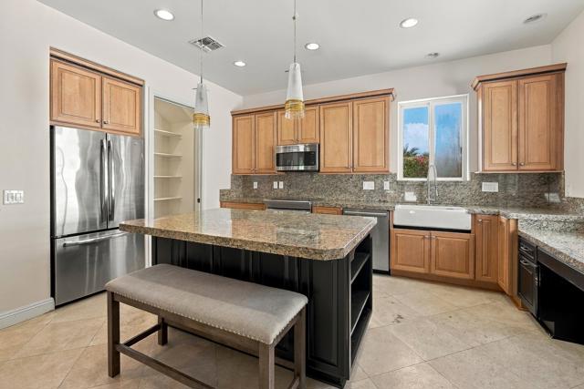 77935 Delaware Place, Palm Desert, CA 92211